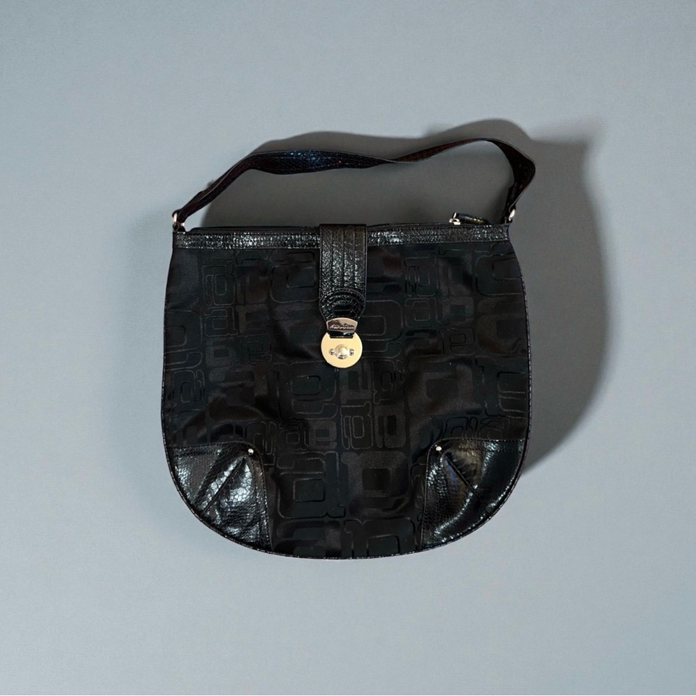 Elegant Black Shoulder Bag